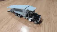 Camion jouet 