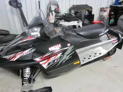2009 Polaris IQ 800 EFI, very good condition, electric start, new belt, new plugs, new clutch spring...