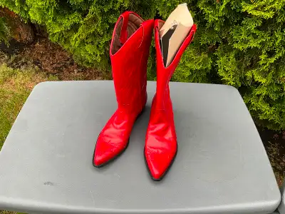Cowboy Boots Womens size 9.  New.  Guess Brand, View more