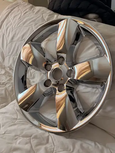 Brand new in box 20 inches 5 spoke Chrome Plated Silver Snap-On 13-14 RAM