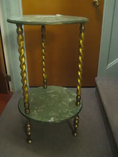 Table ronde en bois à 2 tablettes. Haut: 32,25". Diam: 17,75"., View more