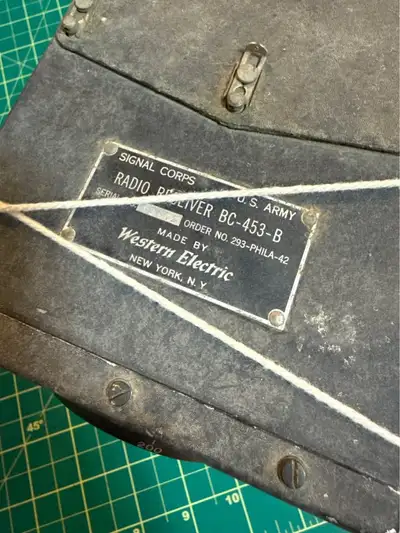 This WW2 aircraft radio may need restoration to work. It was purchased at a ham fest years ago and k...