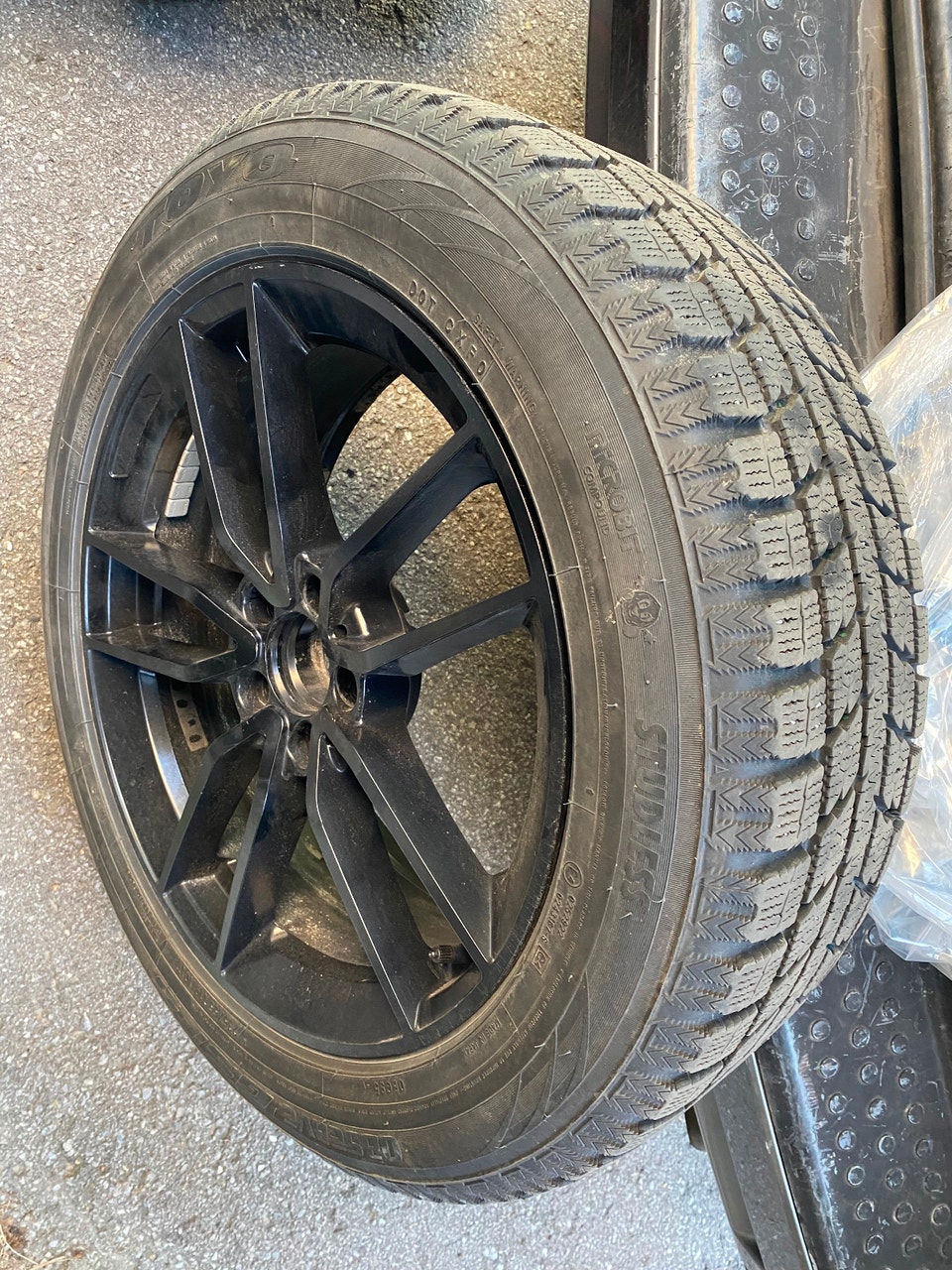 Set pneus et jantes hiver:235/55/R19 | Tires & Rims | City of Montréal ...