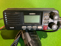 Uniden UM380 Marine Radio