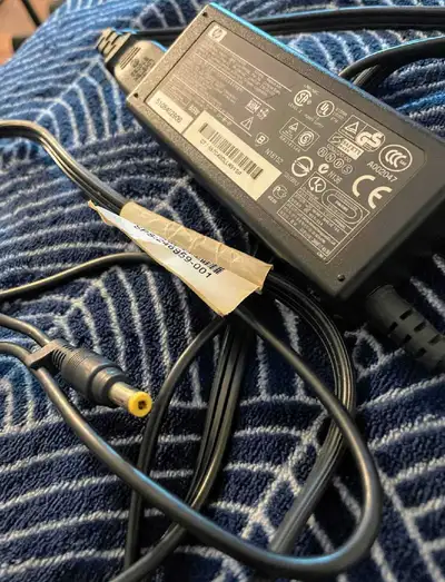 HP Compaq and notebook laptop 65w charger , View more