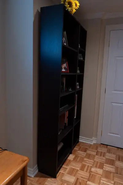 Bookshelf/étagère, View more