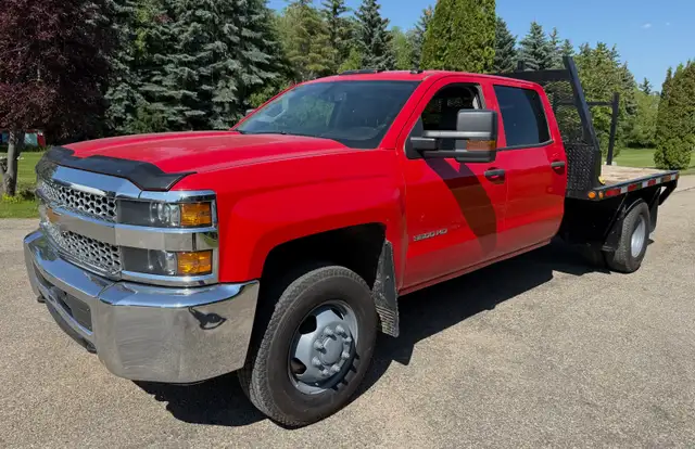 2019 Chevrolet Silverado 3500HD FLAT DECK, DUALLY