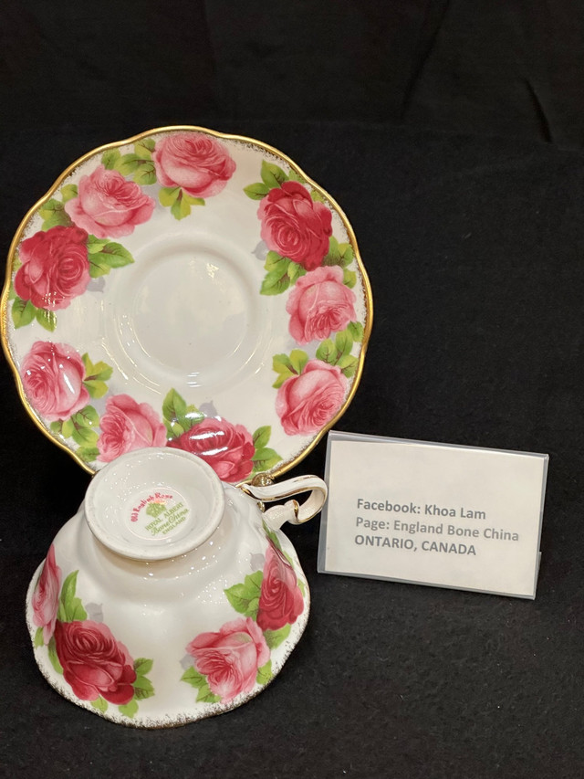 Wide mouth Avon shaped tea cup set Old English Rose Royal Albert in Arts & Collectibles in Mississauga / Peel Region - Image 3