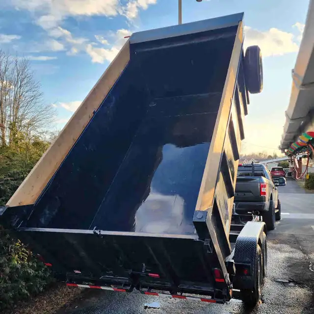 Dump trailer for hire!! Full trailer starting at 300$62863232274947121