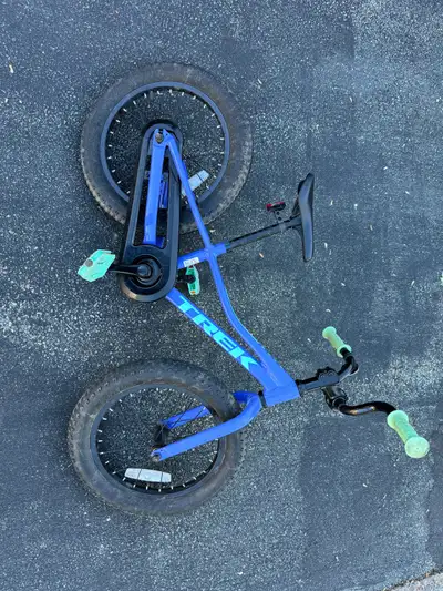 Kids 16” trek bike low frame great for learning