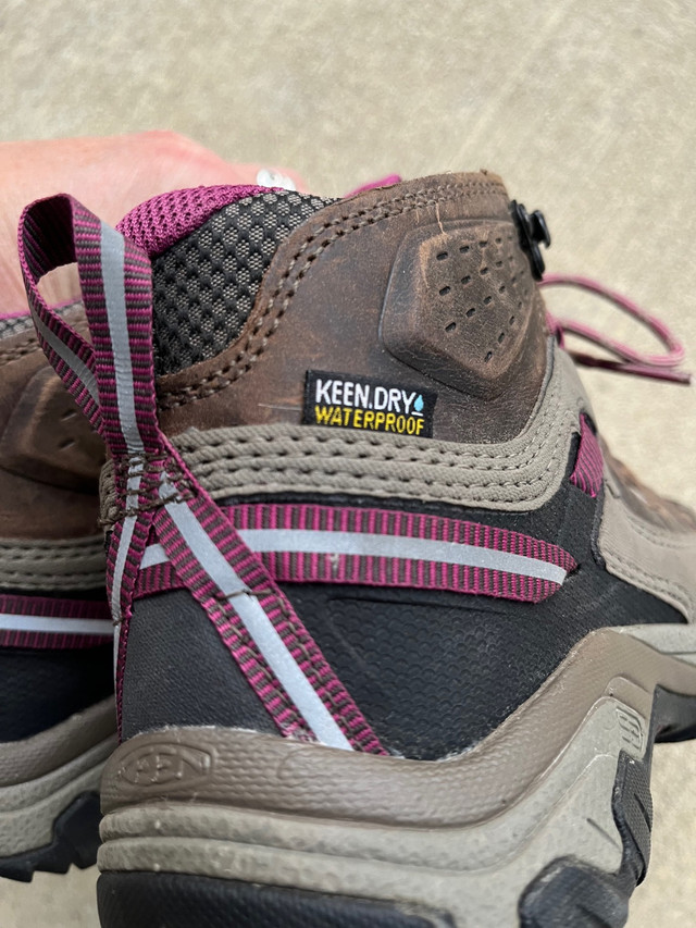 Keen Dry Waterproof Womens Hiking Boots - WORN ONCE in Women's - Shoes in Edmonton - Image 2