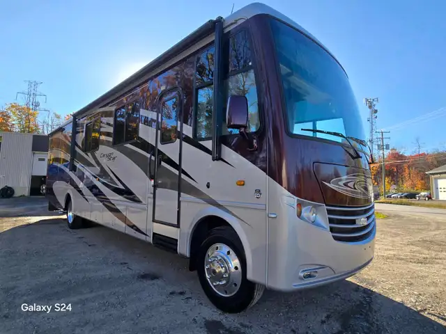 Motorisé 2011 Newmar Canyon star 3856 in RVs & Motorhomes in Lanaudière - Image 3