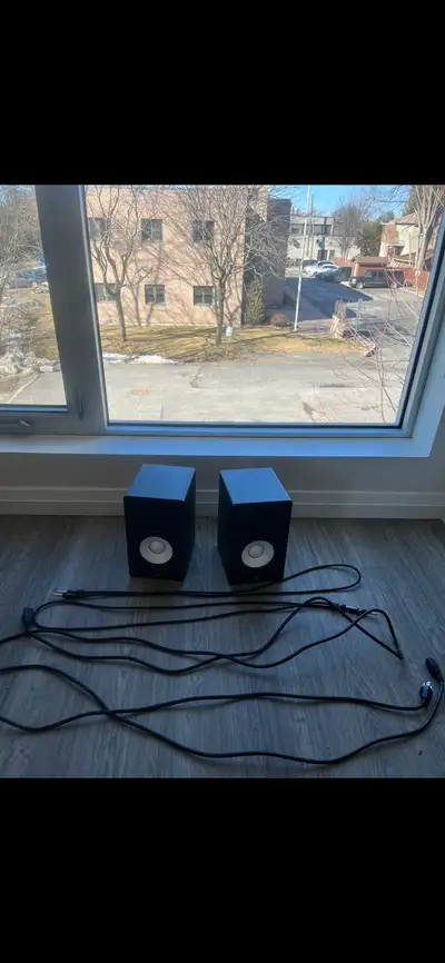 Yamaha HS5 Powered Studio Monitors (Pair), View more