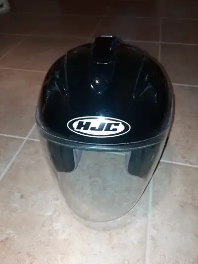 M size helmet with face shield and storage bag' Rarely used