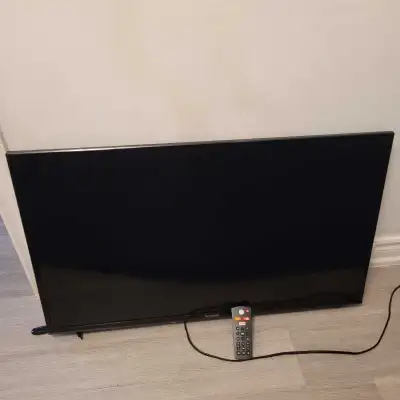 Westinghouse Smart TV -- 40 Inch for PARTS ONLY, View more