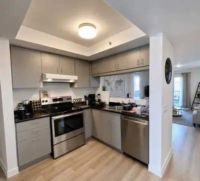 Disponible début Août 2026 (flexible). Appartement 3 et demi disponible des maintenant complètement...