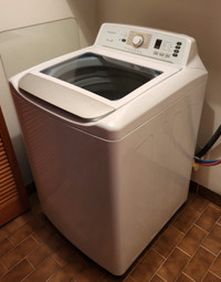 Laveuse Insignia Top Load Washer