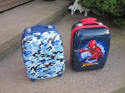 Carry-on Spinner Hardside Suitcase / Luggage for Kids - 18 Inch, View more