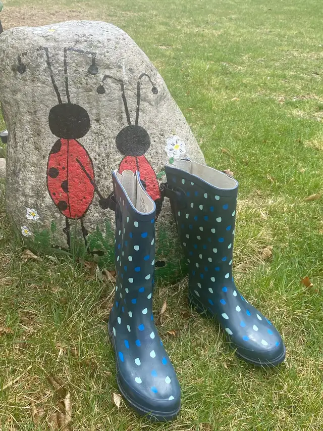 Ruber boots, blue, size 8, black size 7 in Women's - Shoes in Norfolk County - Image 8