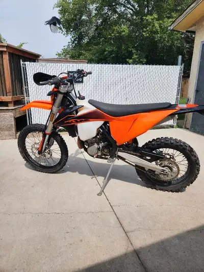 Have for sale a 2020 KTM 500 exc-f. Street legal registered Hasn't had much for modifications Regula...
