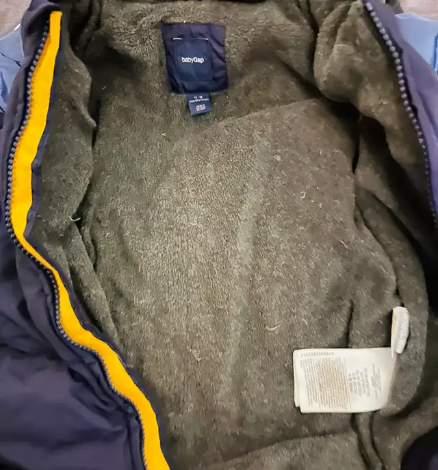 BABY GAP WINTER SNOWSUIT (12-18MTHS) in Clothing - 12-18 Months in Regina - Image 4