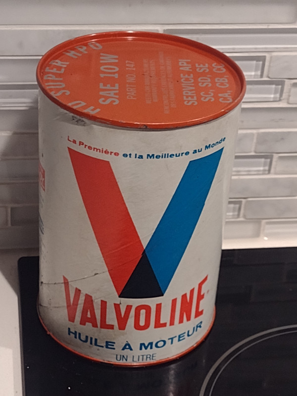 HUILE MOTEUR VALVOLINE No147 HD SUPER HPO SAE 10W MOTOR OIL CAN dans Autre  à Laval/Rive Nord