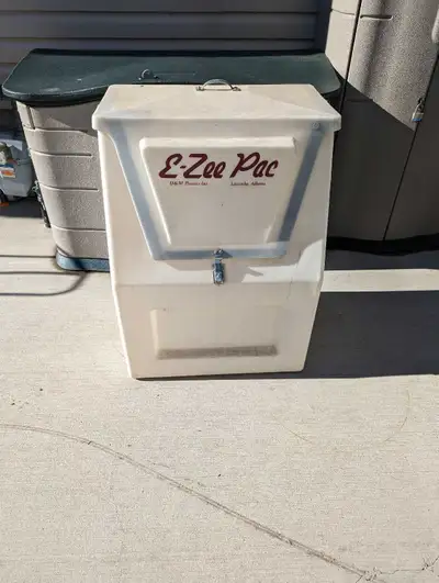 Storage bin Mounts on rear bumper of a RV. Good condition Used for folding chairs $120.00