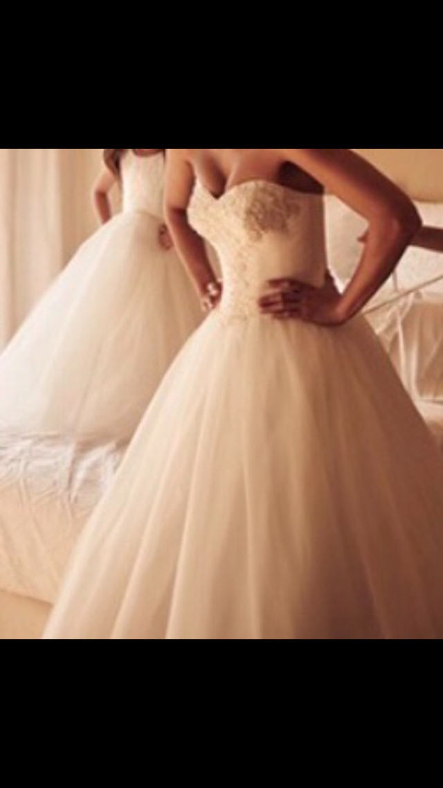 Wedding dress for sale in Wedding in Oshawa / Durham Region