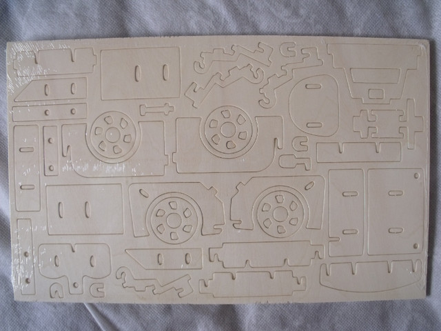 3D Wooden Puzzle in Hobbies & Crafts in Kitchener / Waterloo - Image 4
