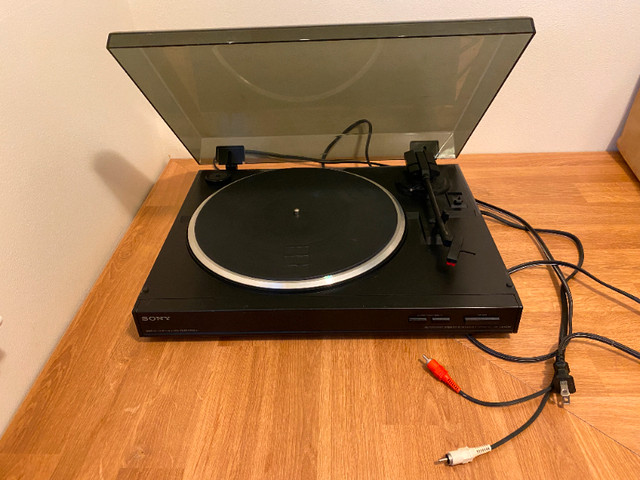 Sony Turntable - Record Player Vinyl in Stereo Systems & Home Theatre in Stratford - Image 2
