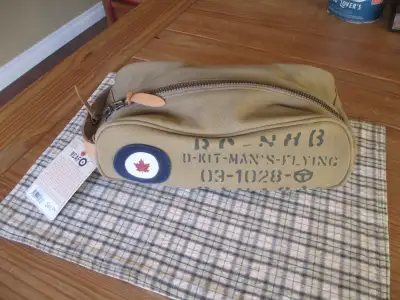 RCAF TOILETTRY/SHAVING  KIT BAG, View more