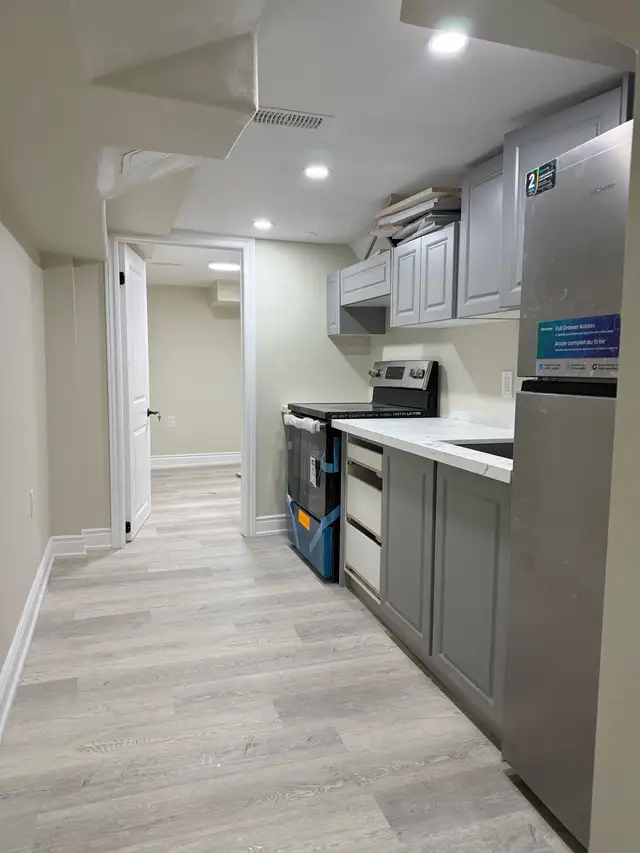 1 BEDROOM &  DEN IN A LEGAL BASEMENT FOR RENT (BRAND NEW)