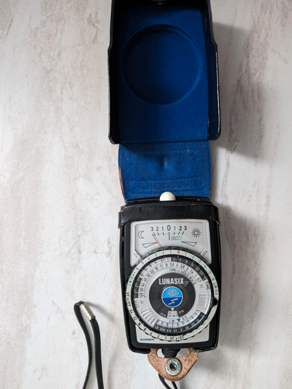 Posemètre- Flashmètre. dans Appareils photo et caméras  à Saint-Hyacinthe - Image 3