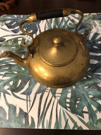 Tea pot 