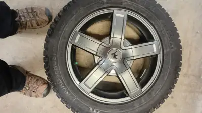 Set of 4. 17 inch mazzi alloys with good snows. Only used 1 winter. 17x7 rims. 235/55/R17 Gislaved n...