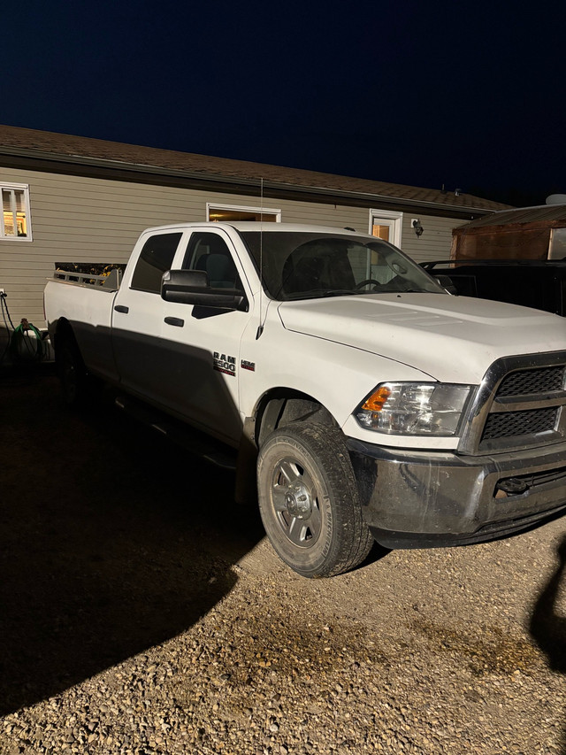 2014 dodge 2500 in Cars & Trucks in Edmonton