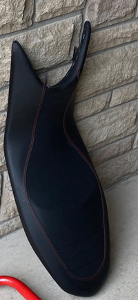 Ducati Hypermotar performance seat 