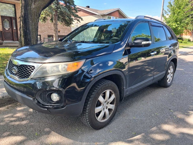 2011 Kia Sorento LX — photo 5