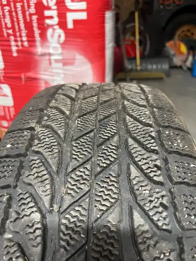 245/75/R16 BFGOODRICH Winters Have Toyota caps and lugs Bonus hitch insert. Has tps sensors but stop...