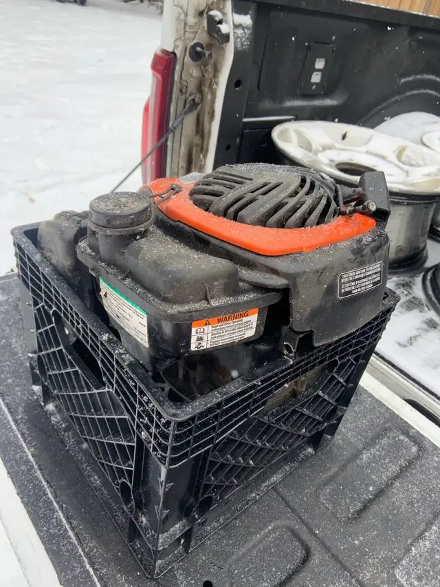 used/broken LAWNMOWER/SNOWBLOWERs wanted  in Lawnmowers & Leaf Blowers in Oakville / Halton Region - Image 4