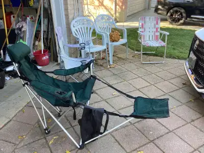 5 Lawn Chairs with plant Stand, View more