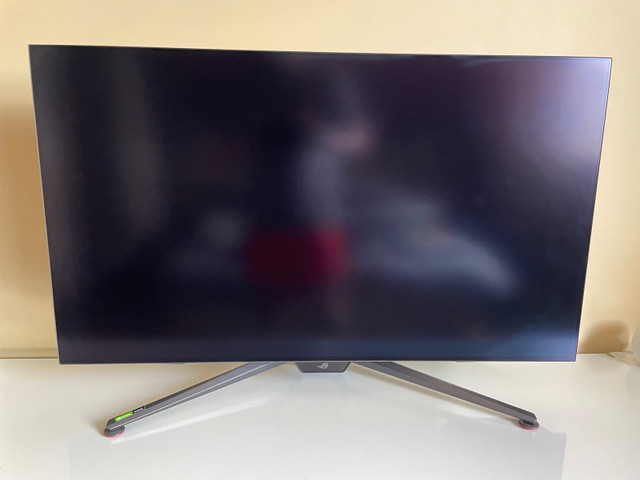 ASUS ROG Swift 41.5" 4K Ultra HD 138Hz OLED Gaming Monitor in Monitors in Calgary