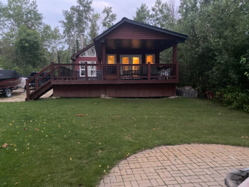 4 Season Lakefront Cottage coming to market Houses for Sale