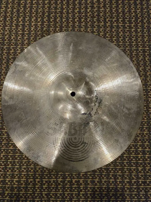 16" Sabian Cymbal in Drums & Percussion in Windsor Region - Image 3