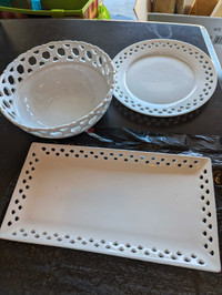 Porcelain and glass dishes