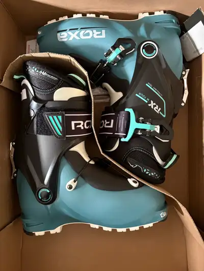 Roxa Women's/Men’s Ski boots Brand New, View more