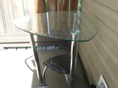 2 glass coffee tables (end tables)
