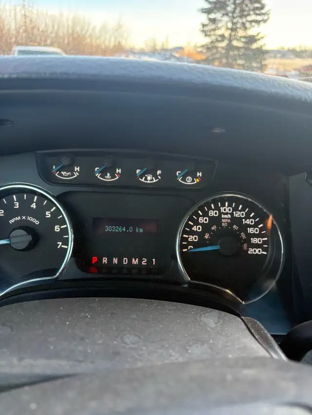 2013 Ford F-150 in Cars & Trucks in Calgary - Image 5