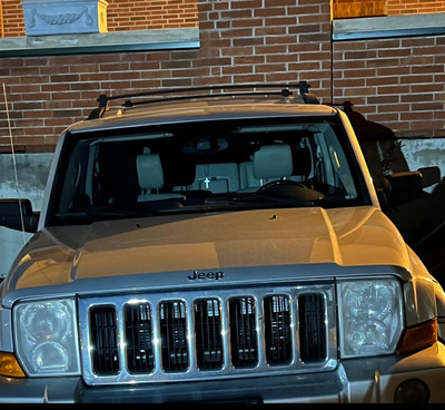 2006 Chrysler Jeep Commander 