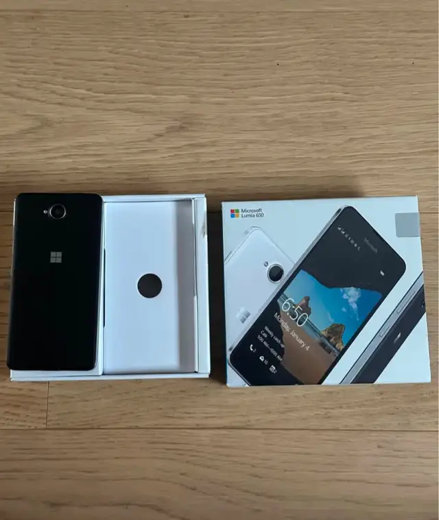Microsoft Lumia 650 in Cell Phones in City of Toronto - Image 2